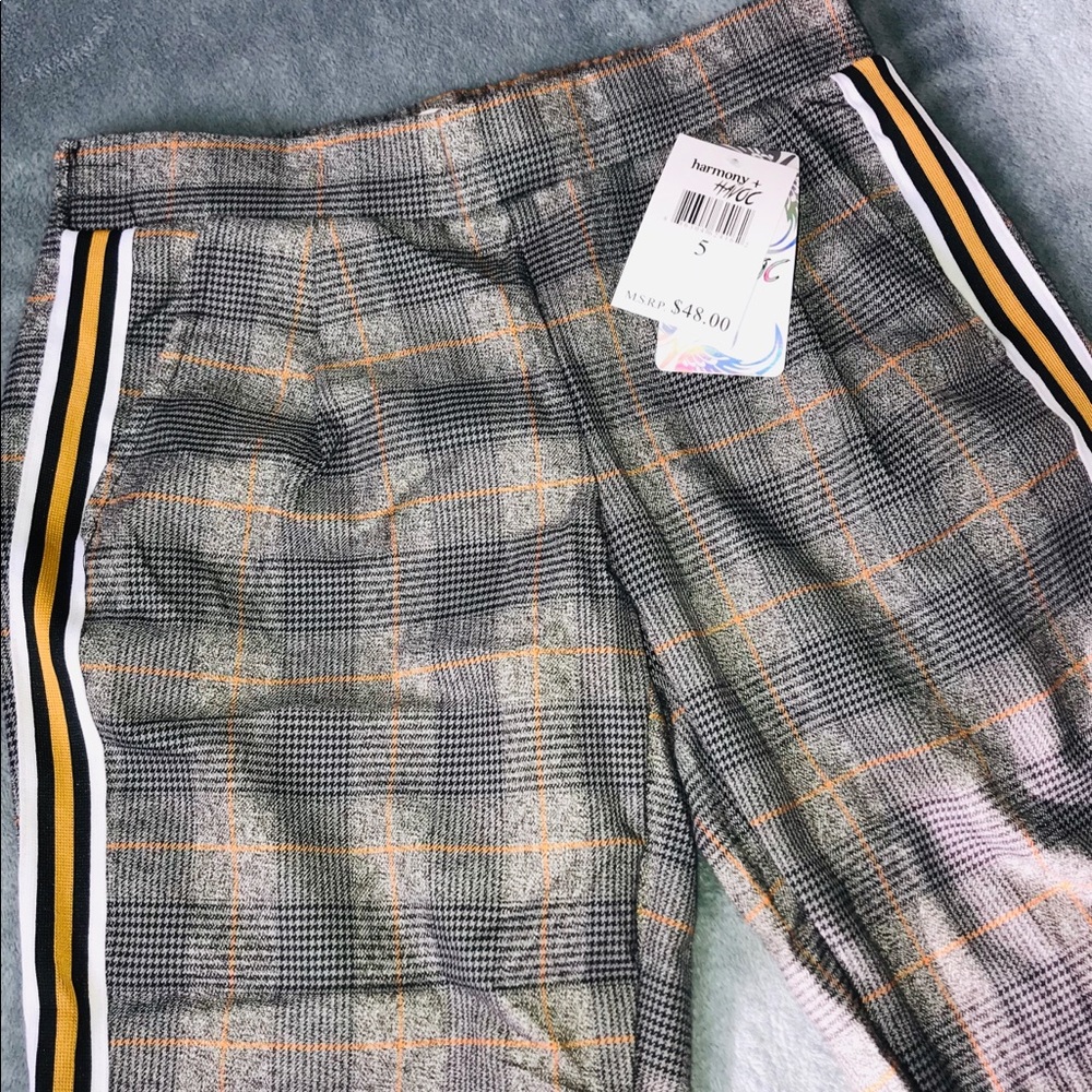 Women’s joggers